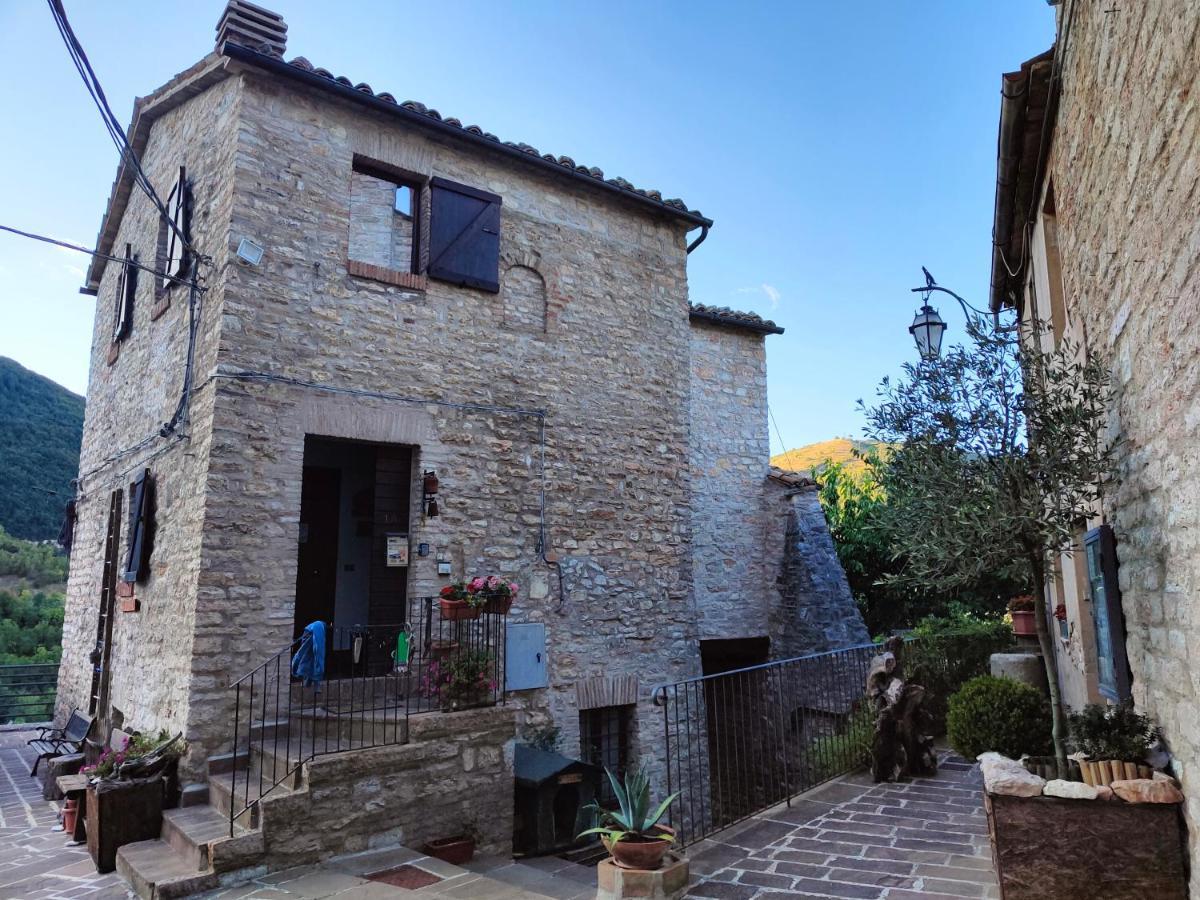 B&B Bivacco Frasassi Climbing & Trail Running House 제냐 외부 사진